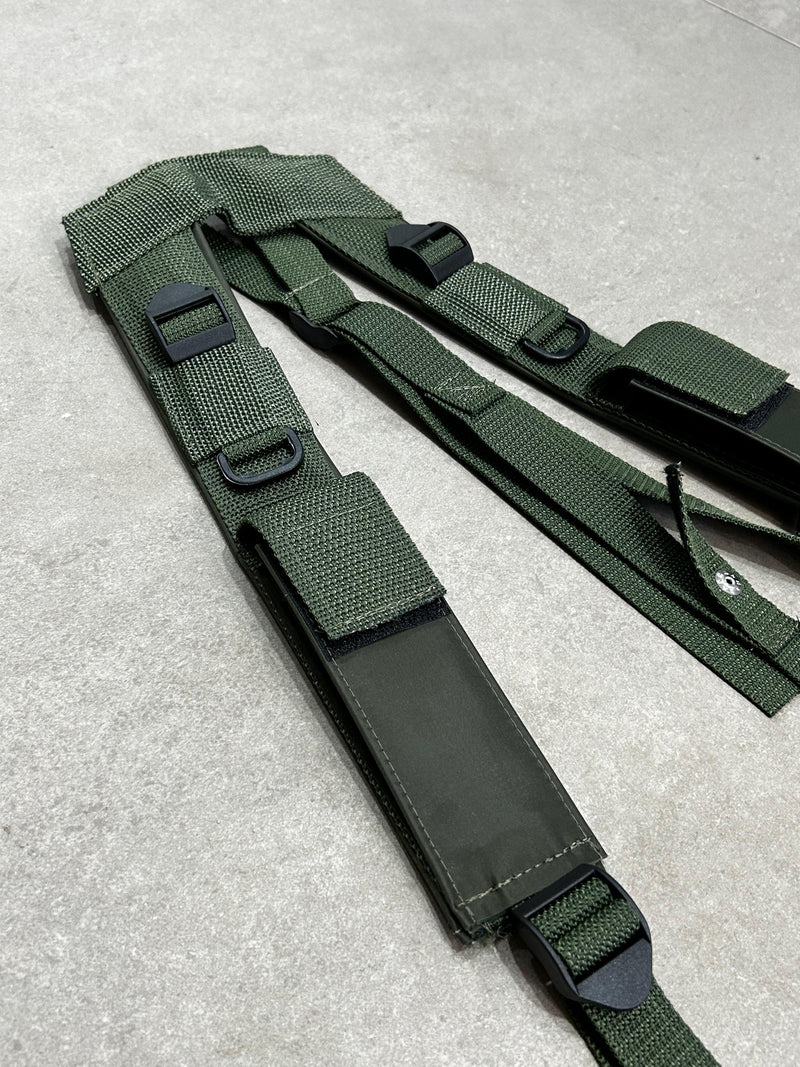 Suspensório Militar de Serviço Com Bolsos de apoio com botão de presão